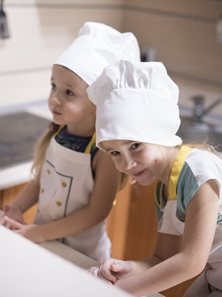 gotowanie w kuchni z dziećmi